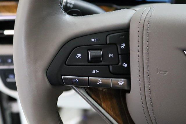 Photo of 2024 Crystal White Tricoat Cadillac Escalade