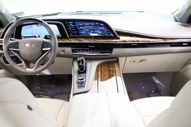 Photo of 2024 Crystal White Tricoat Cadillac Escalade