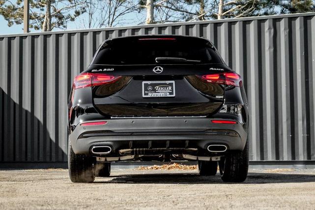 Photo of 2025 Night Black Mercedes-Benz GLA 250