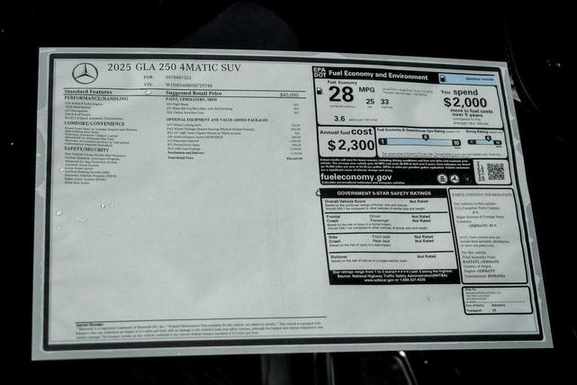 Photo of 2025 Night Black Mercedes-Benz GLA 250