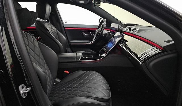 Photo of 2024 Black Mercedes-Benz S-Class