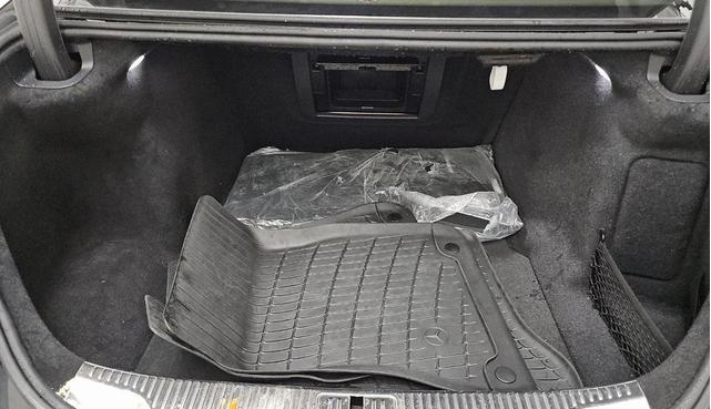 Photo of 2024 Black Mercedes-Benz S-Class