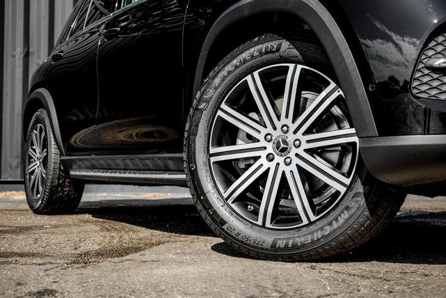 Photo of 2026 Black Mercedes-Benz GLE 350