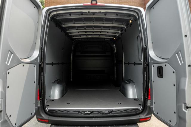 Photo of 2025 Hightech Silver Metallic Mercedes-Benz Sprinter 2500