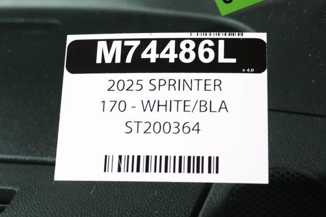 Photo of 2025 Arctic White Mercedes-Benz Sprinter 2500