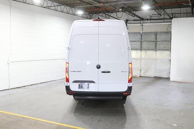 Photo of 2025 Arctic White Mercedes-Benz Sprinter 2500