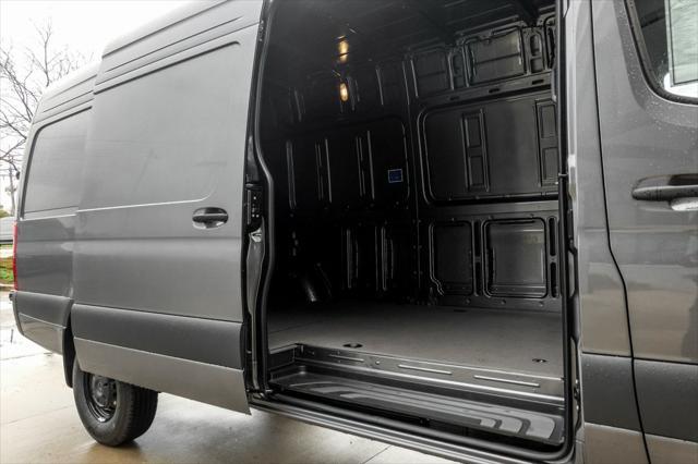 Photo of 2025 Selenite Gray Metallic Mercedes-Benz Sprinter 2500
