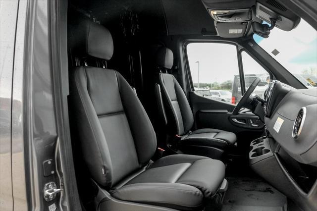 Photo of 2025 Selenite Gray Metallic Mercedes-Benz Sprinter 2500