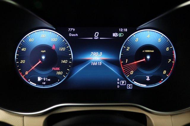 Photo of 2022 Polar White Mercedes-Benz GLC 300