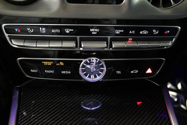 Photo of 2024 MANUFAKTUR Graphite Metallic Mercedes-Benz AMG G 63