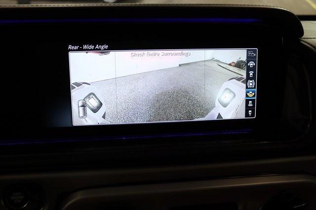 Photo of 2022 Polar White Mercedes-Benz AMG G 63