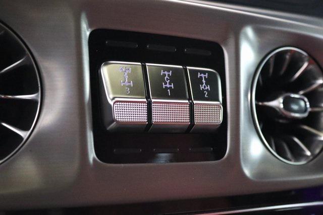 Photo of 2022 Polar White Mercedes-Benz AMG G 63