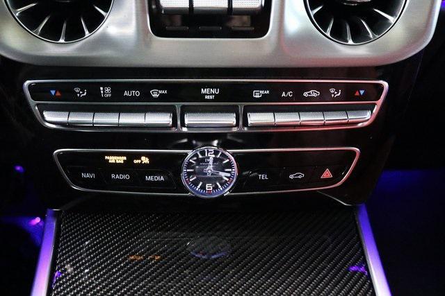 Photo of 2022 Polar White Mercedes-Benz AMG G 63