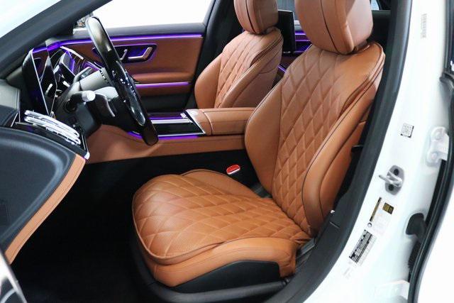 Photo of 2023 MANUFAKTUR Cashmere White Magno Mercedes-Benz S-Class