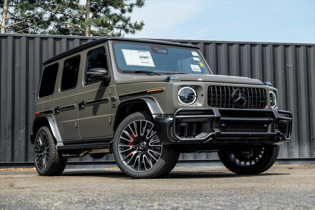 Photo of 2025 MANUFAKTUR Dark Olive Green magno Mercedes-Benz AMG G 63