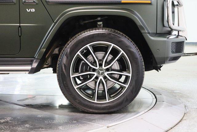 Photo of 2024 MANUFAKTUR Dark Olive Green magno Mercedes-Benz G-Class