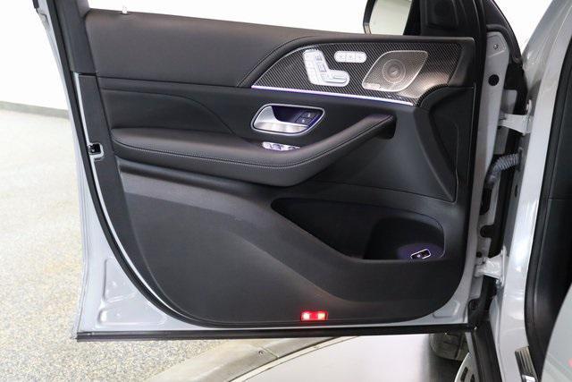 Photo of 2024 MANUFAKTUR Alpine Gray Mercedes-Benz AMG GLS 63