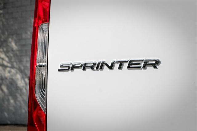 Photo of 2025 Arctic White Mercedes-Benz Sprinter 2500
