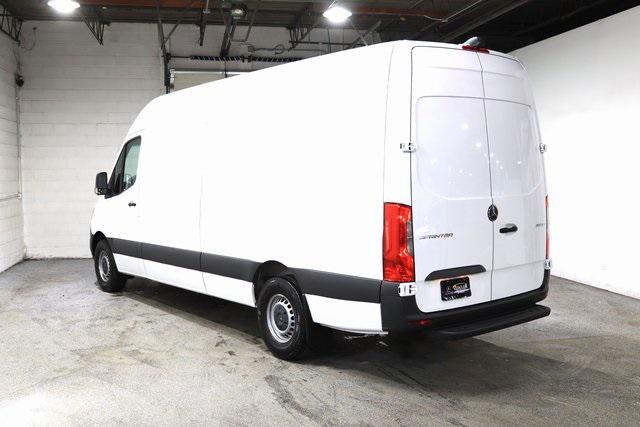 Photo of 2023 Arctic White Mercedes-Benz Sprinter 2500