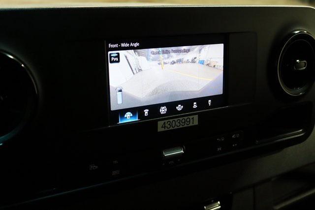 Photo of 2023 Arctic White Mercedes-Benz Sprinter 2500