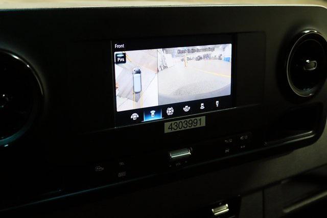 Photo of 2023 Arctic White Mercedes-Benz Sprinter 2500