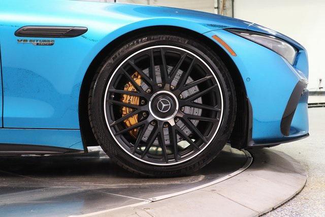 Photo of 2022 MANUFAKTUR Hyper Blue Metallic Mercedes-Benz AMG SL 63