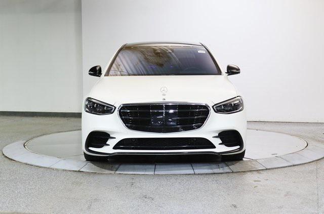 Photo of 2022 MANUFAKTUR Cashmere White Magno Mercedes-Benz S-Class
