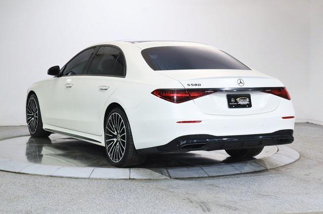 Photo of 2022 MANUFAKTUR Cashmere White Magno Mercedes-Benz S-Class