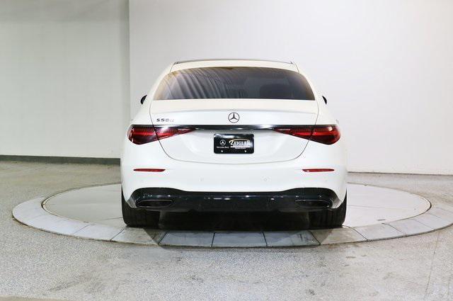 Photo of 2022 MANUFAKTUR Cashmere White Magno Mercedes-Benz S-Class