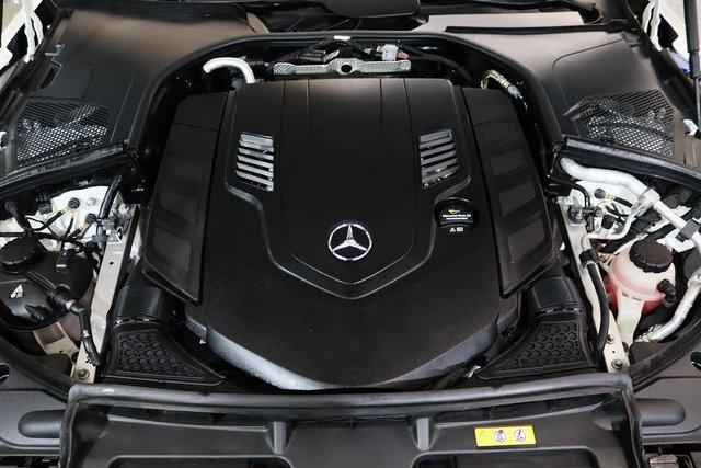 Photo of 2022 MANUFAKTUR Cashmere White Magno Mercedes-Benz S-Class
