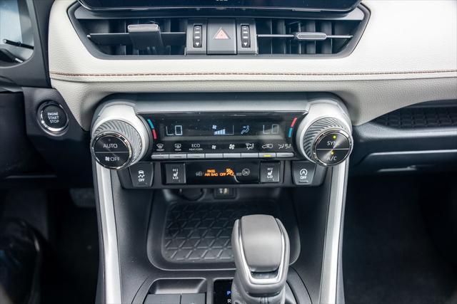Photo of 2025 Silver Sky Metallic Toyota RAV4