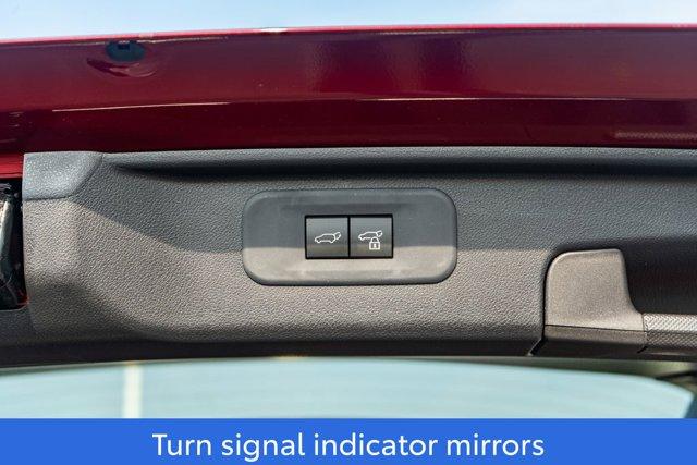 Photo of 2025 Ruby Flare Pearl Toyota Grand Highlander