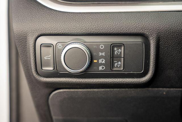 Photo of 2022 Oxford White Ford Explorer