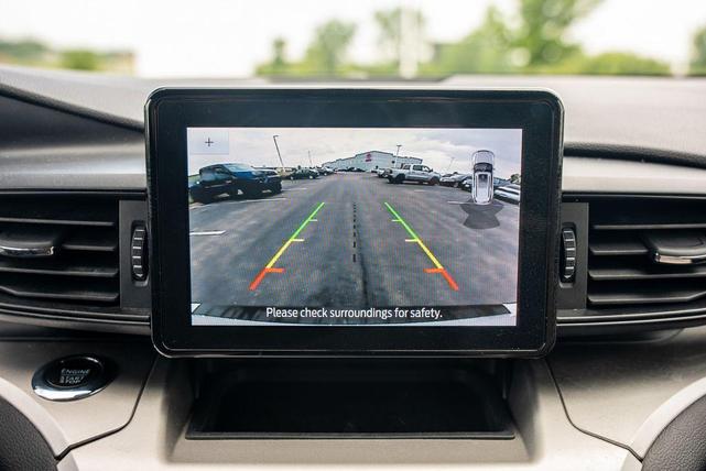 Photo of 2022 Oxford White Ford Explorer