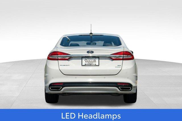 Photo of 2017 Oxford White Ford Fusion