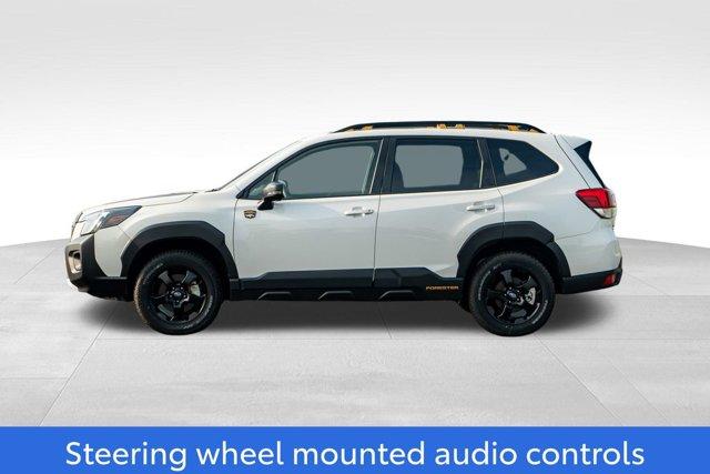 Photo of 2024 Crystal White Pearl Subaru Forester