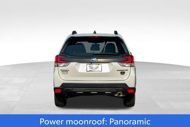 Photo of 2024 Crystal White Pearl Subaru Forester
