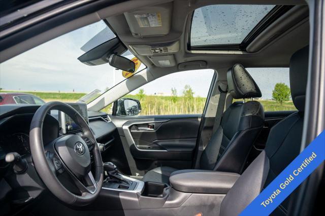 Photo of 2024 Midnight Black Metallic Toyota RAV4