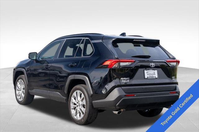 Photo of 2024 Midnight Black Metallic Toyota RAV4