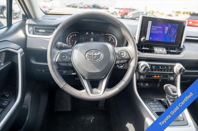 Photo of 2024 Midnight Black Metallic Toyota RAV4