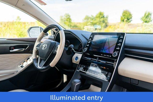 Photo of 2019 Pearl Toyota Avalon Hybrid