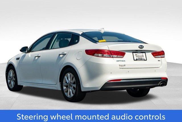 Photo of 2018 Snow White Pearl Kia Optima