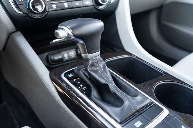 Photo of 2018 Snow White Pearl Kia Optima