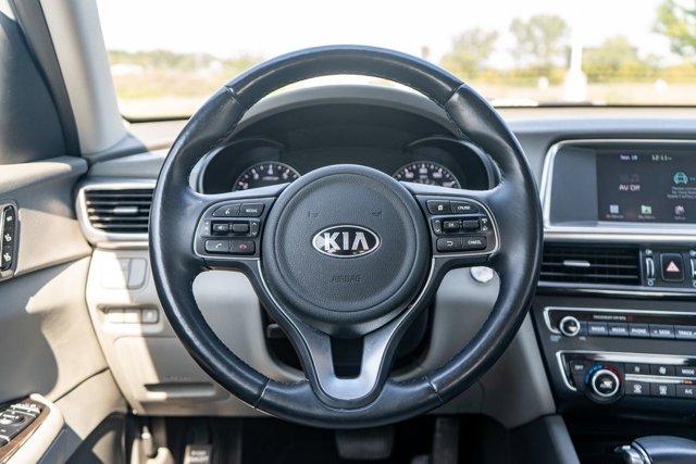Photo of 2018 Snow White Pearl Kia Optima