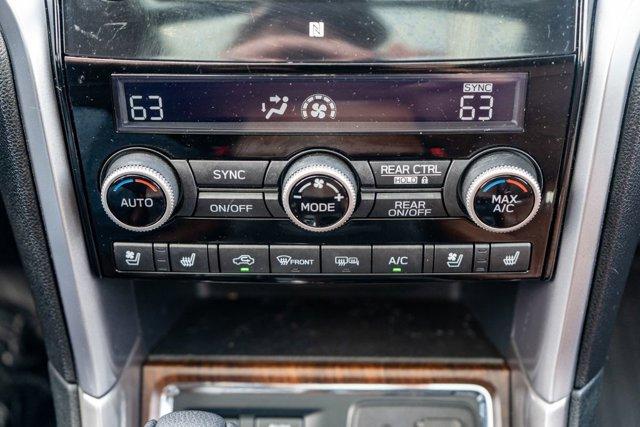 Photo of 2022 Crystal White Pearl Subaru Ascent