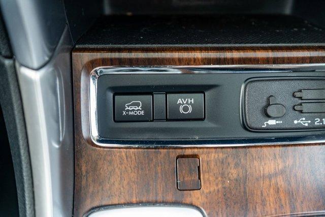 Photo of 2022 Crystal White Pearl Subaru Ascent