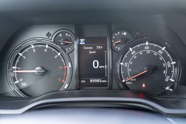 Photo of 2022 White Toyota 4Runner
