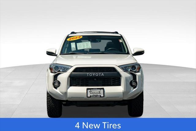 Photo of 2022 White Toyota 4Runner