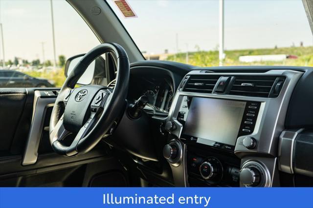 Photo of 2022 White Toyota 4Runner
