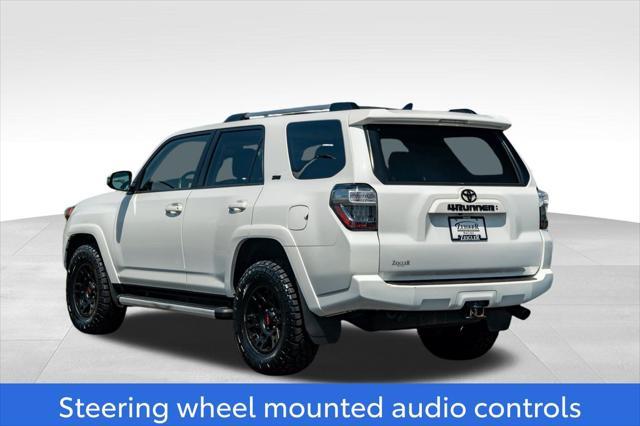 Photo of 2022 White Toyota 4Runner